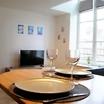 Apartment Louis