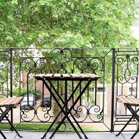 Louis Apartment *
